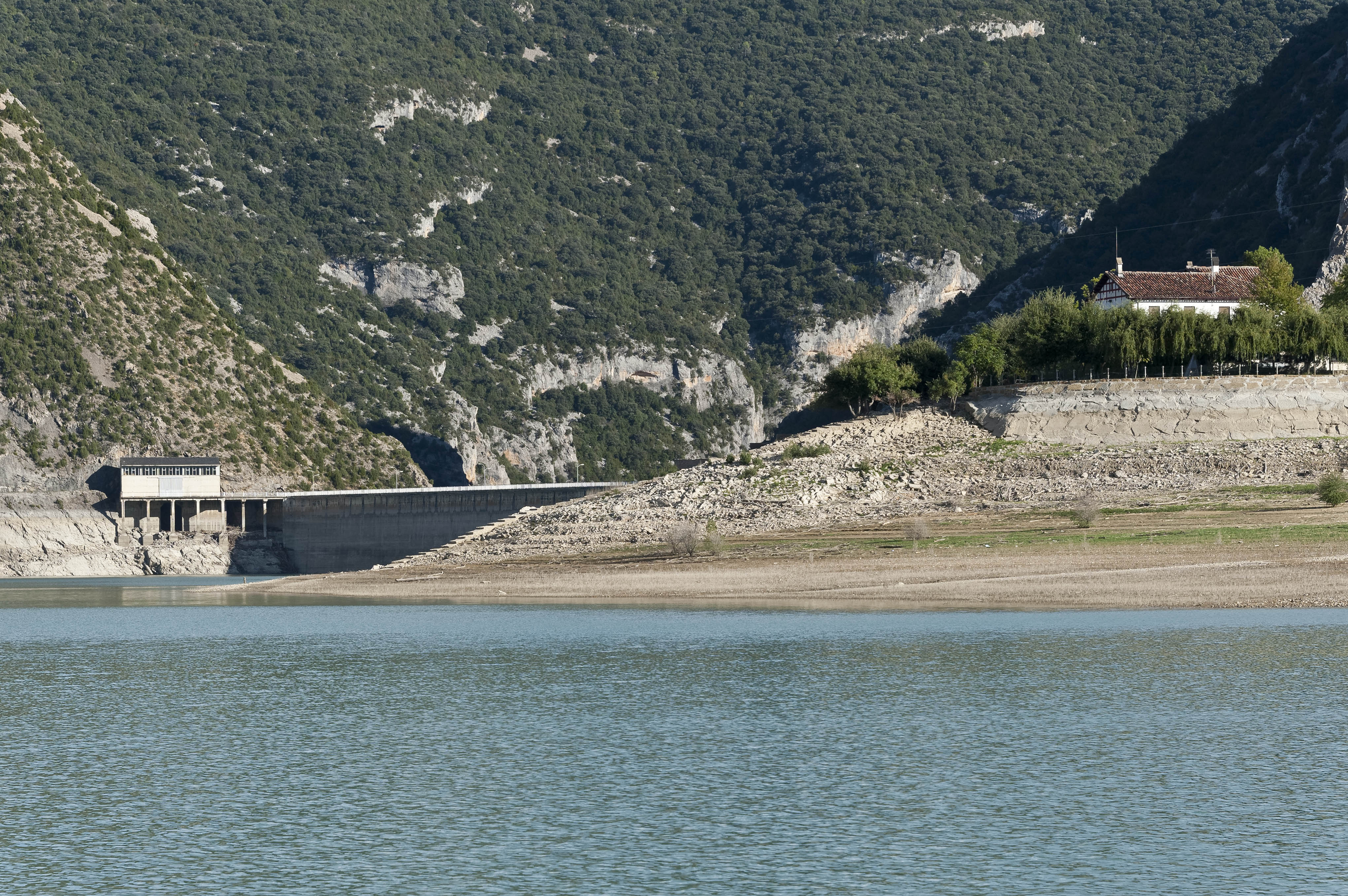 4232_retenue Lac del Grado (Aragon)